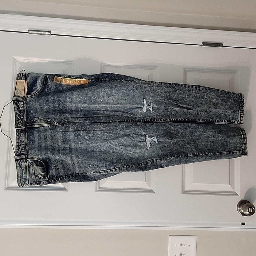 NWT straight leg acid washed jeans